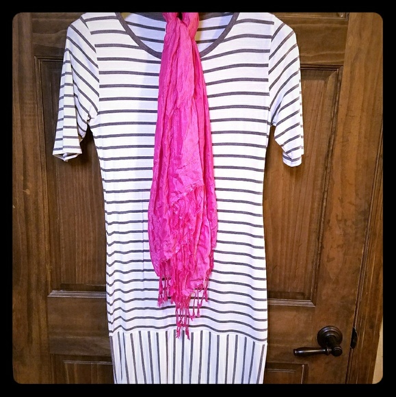 Lularoe Julia dress - Picture 1 of 5